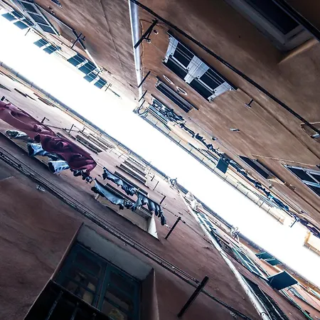 Piccola * Genova
